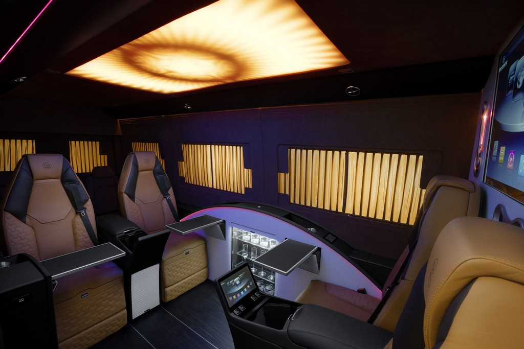 BRABUS MOSTRA O MERCEDES-BENZ SPRINTER “BUSINESS LOUNGE”, foto 4