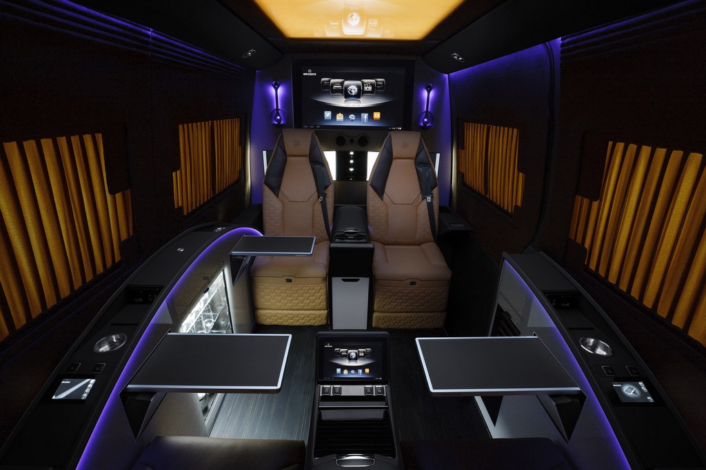 BRABUS MOSTRA O MERCEDES-BENZ SPRINTER “BUSINESS LOUNGE”, foto 5