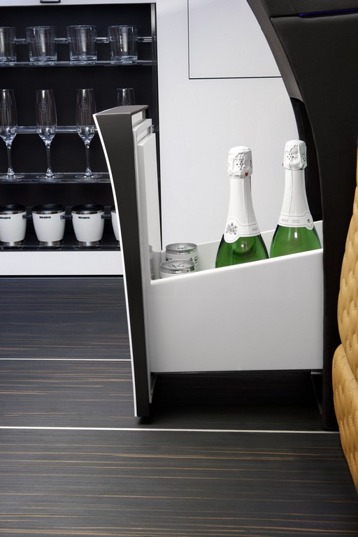BRABUS MOSTRA O MERCEDES-BENZ SPRINTER “BUSINESS LOUNGE”, foto 11