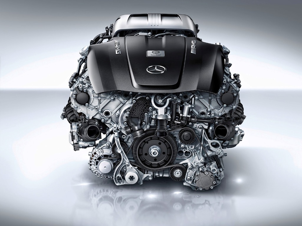 NOVO MOTOR MERCEDES-BENZ AMG V8 4.0 LITROS BITURBO: PODEROSO, INOVADOR E EFICIENTE, foto 1