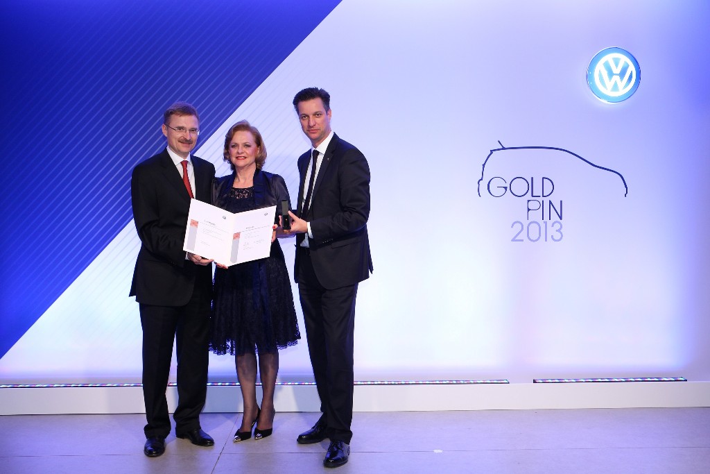 VOLKSWAGEN PREMIA CONCESSIONÁRIAS DE MAIOR DESTAQUE COM “GOLD PIN”, foto 3