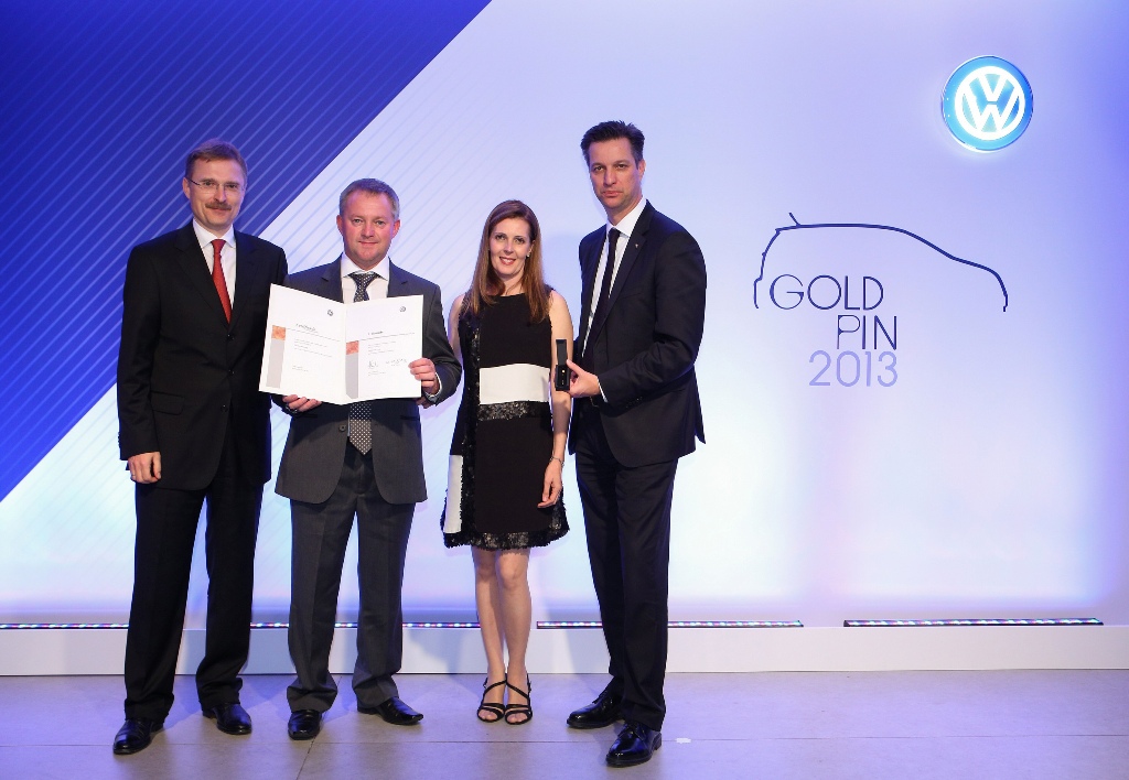 VOLKSWAGEN PREMIA CONCESSIONÁRIAS DE MAIOR DESTAQUE COM “GOLD PIN”, foto 4