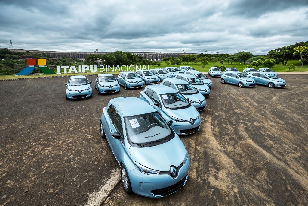 RENAULT ZOE REFORÇA FROTA DE VEÍCULOS ELÉTRICOS DA ITAIPU BINACIONAL, foto 1