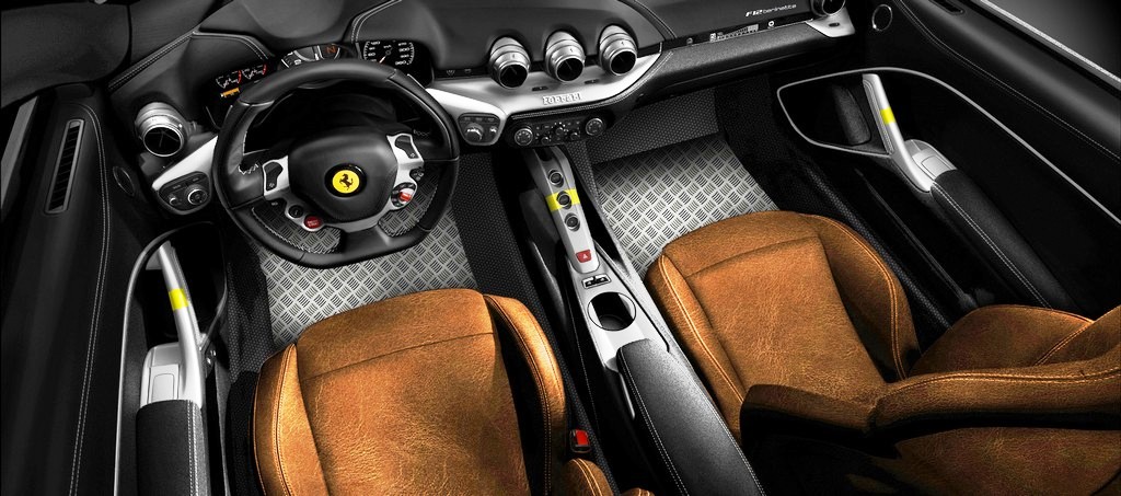 FERRARI REVELA EDIÇÃO ESPECIAL DO F12 BERLINETTA, foto 2