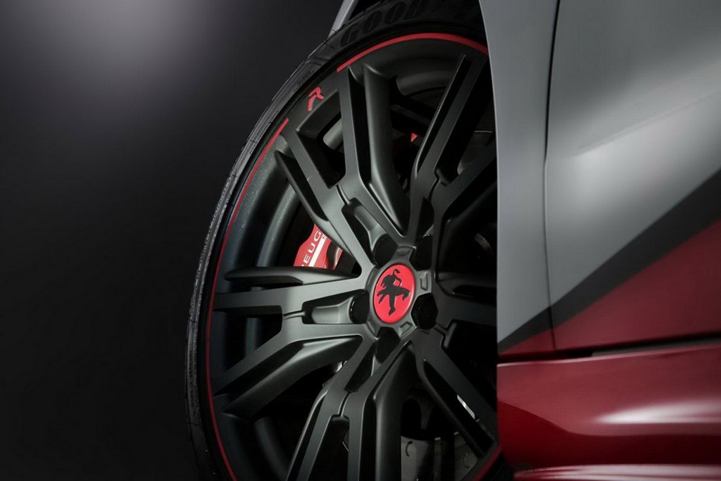 PEUGEOT REVELA O RCZ R BIMOTA COM 304 CV, foto 6