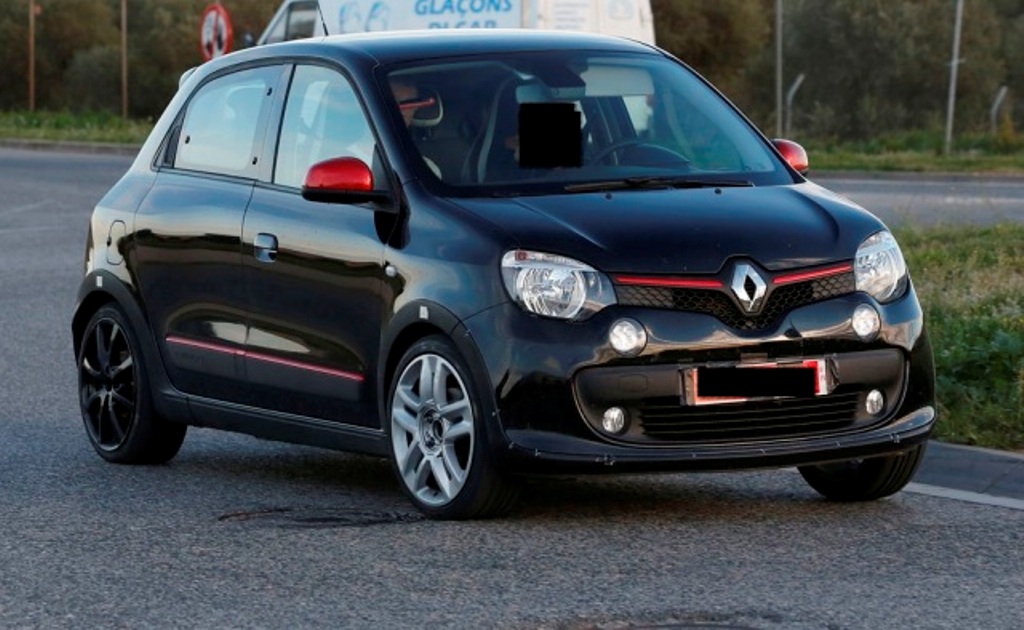 TWINGO RS É FLAGRADO EM TESTES, foto 1