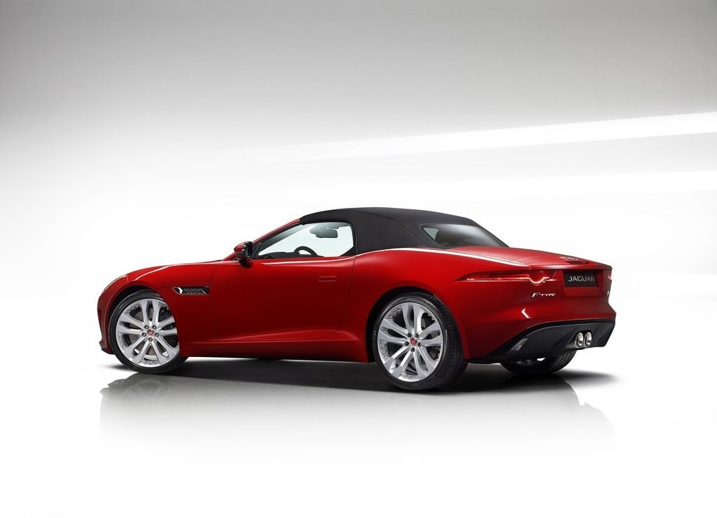 JAGUAR APRESENTA F-TYPE 2016 COM NOVIDADES, foto 5