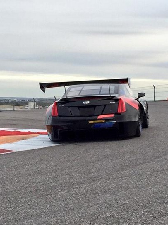 CADILLAC REVELA ATS-V.R PARA COMPETIÇÃO, foto 12