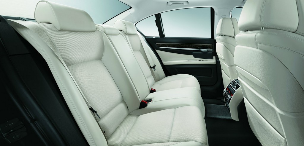 BMW MOSTRA 740i EXECUTIVE EDITION NO JAPÃO, foto 13