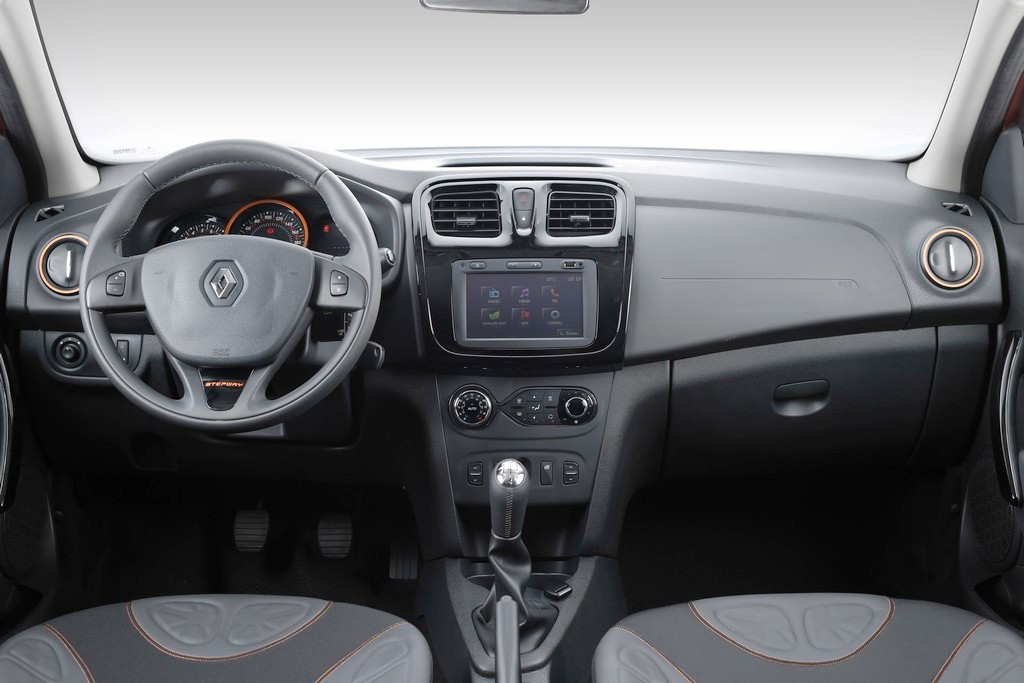NOVO SANDERO STEPWAY CHEGA COM VISUAL OUSADO E MUITA VERSATILIDADE, foto 13