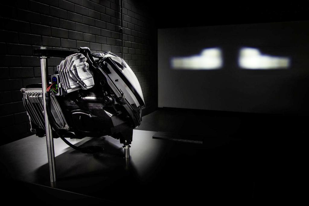 MERCEDES APRESENTA FARÓIS LED DE NOVA GERAÇÃO, foto 1