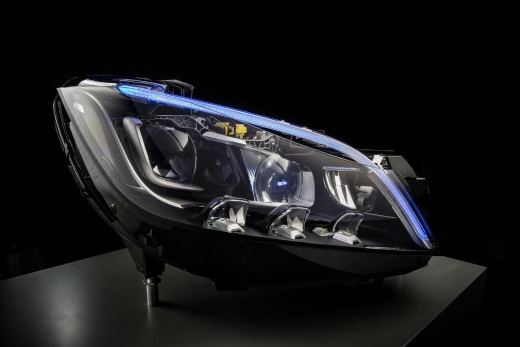 MERCEDES APRESENTA FARÓIS LED DE NOVA GERAÇÃO, foto 2