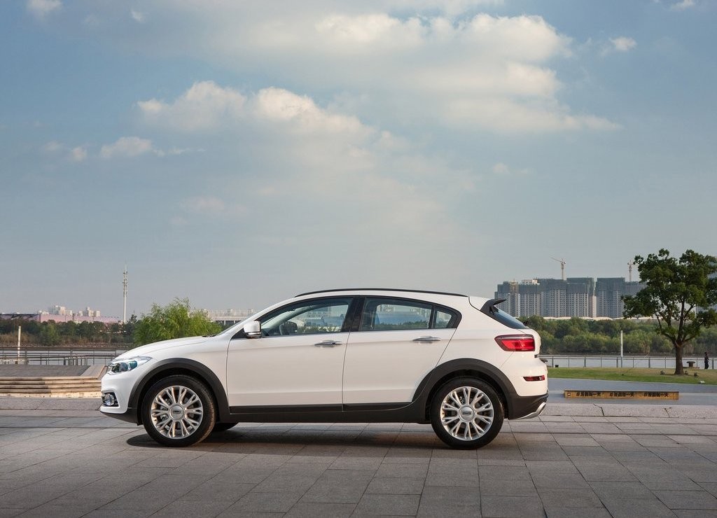 QOROS 3 CITY SUV É APRESENTADO NA CHINA, foto 4