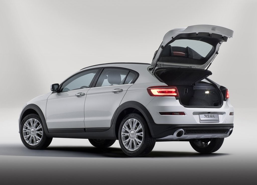 QOROS 3 CITY SUV É APRESENTADO NA CHINA, foto 11