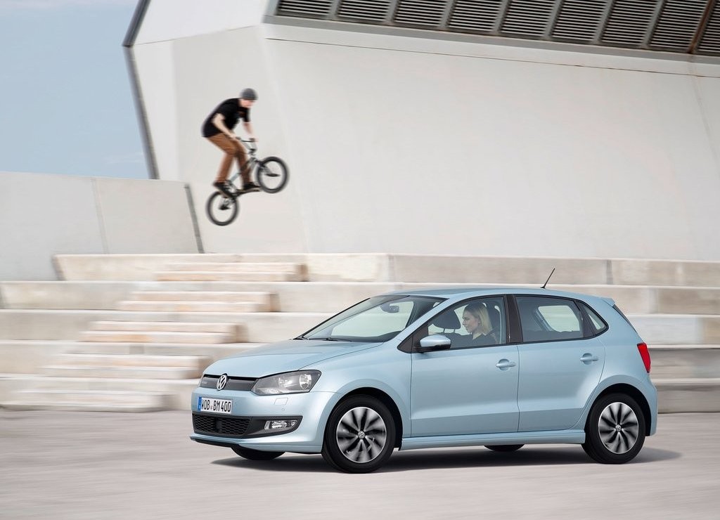 VOLKSWAGEN APRESENTA NA EUROPA POLO BLUEMOTION A GASOLINA, foto 3