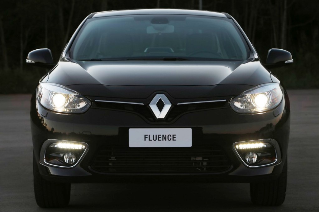 NOVO FLUENCE 2015: PRAZER EM DIRIGIR UM COMPLETO SEDAN, foto 7
