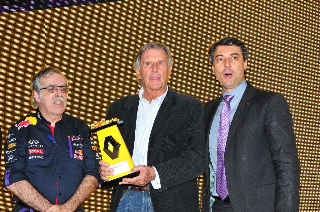 NOITE RENAULT REÚNE O PASSADO, O PRESENTE E O FUTURO DO AUTOMOBILISMO NO SALÃO DO AUTOMÓVEL, foto 11