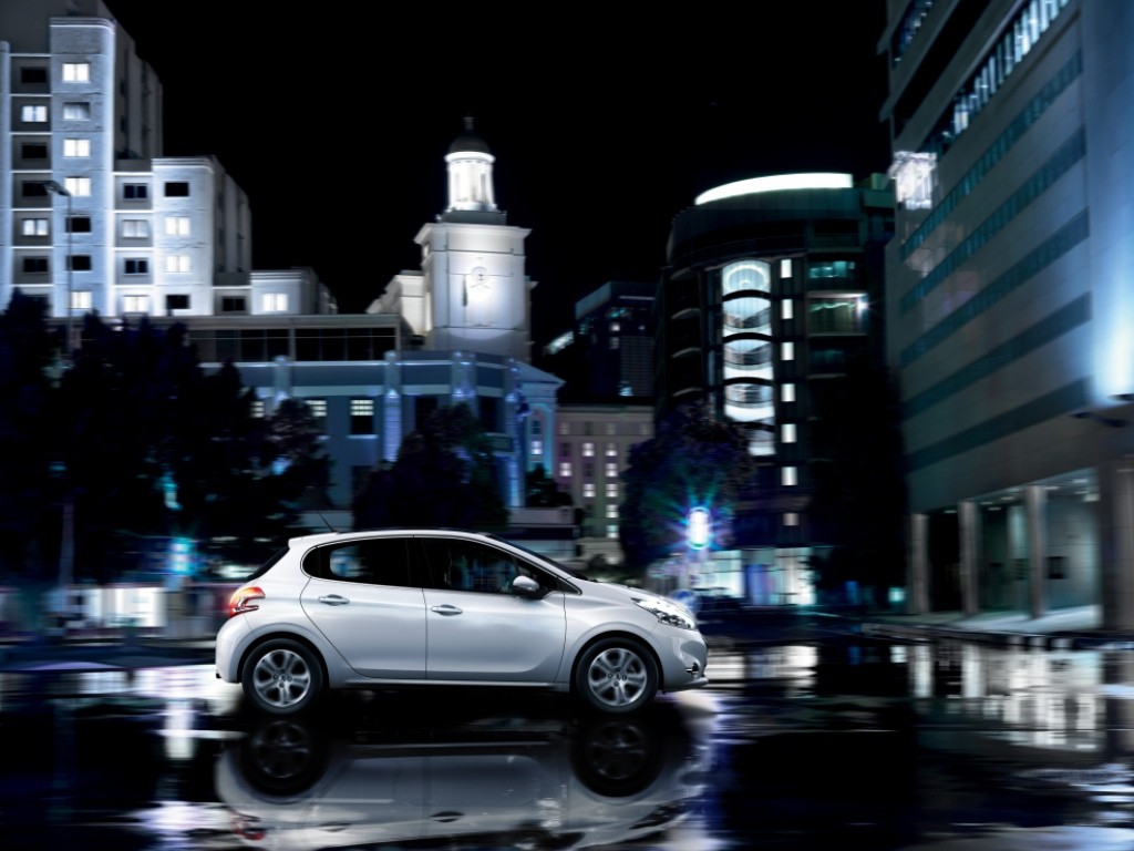 PEUGEOT 208: DESIGN COM ELEGÂNCIA, foto 16