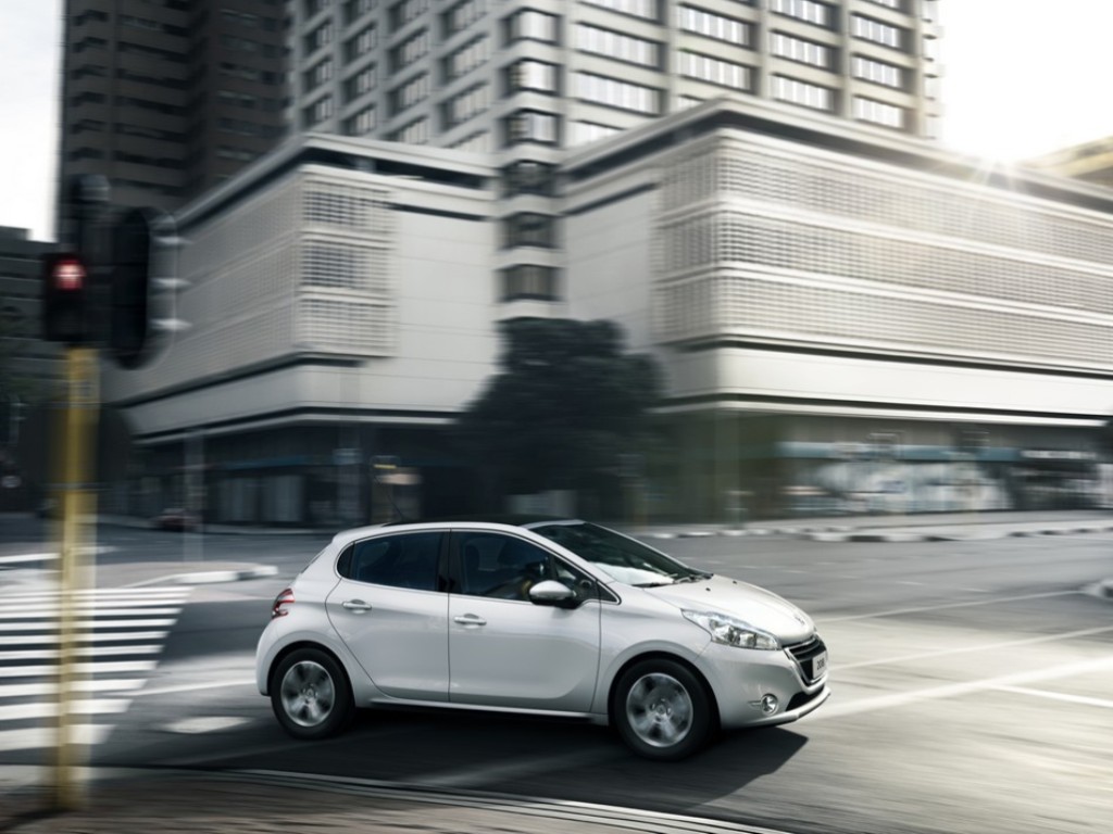PEUGEOT 208: DESIGN COM ELEGÂNCIA, foto 17