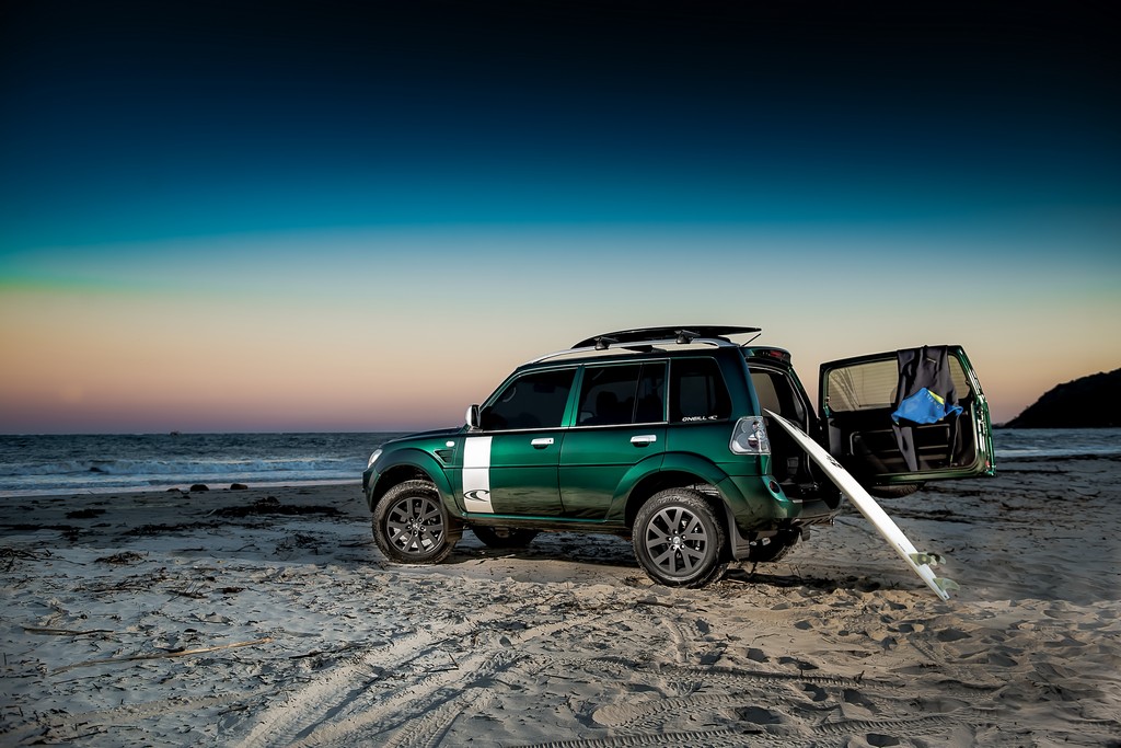 MITSUBISHI MOTORS LANÇA SÉRIE ESPECIAL DO PAJERO TR4, foto 3