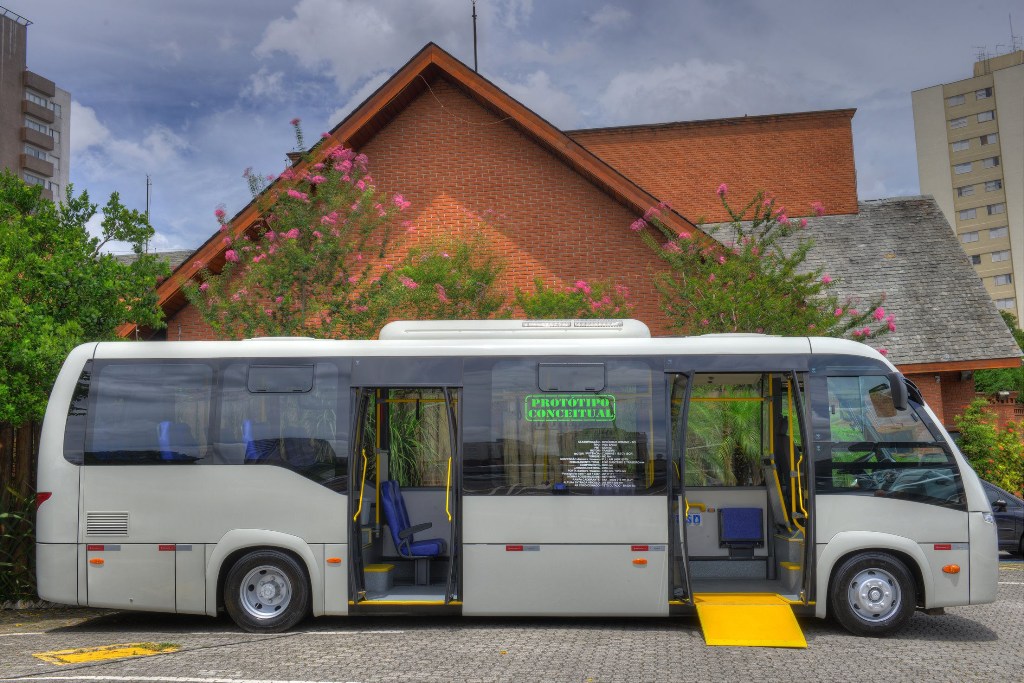 VOLARE ACCESS, PRIMEIRO MINIÔNIBUS DA MARCA COM PISO BAIXO E MOTOR TRASEIRO, foto 4