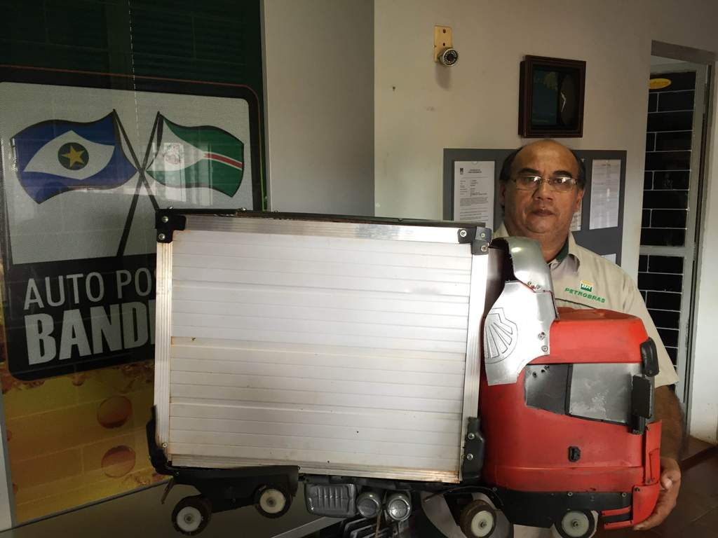 LIXO TRANSFORMADO EM BRINCADEIRA, foto 2