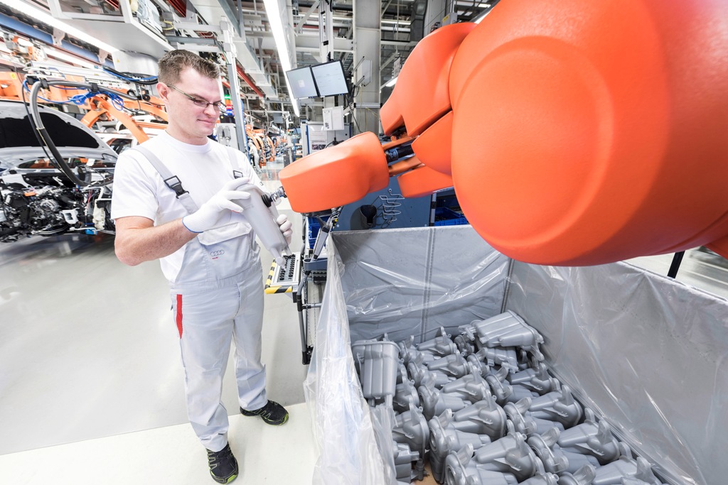NOVA COOPERAÇÃO ENTRE HOMENS E ROBÔS NOS PROCESSOS DE PRODUÇÃO DA AUDI, foto 2