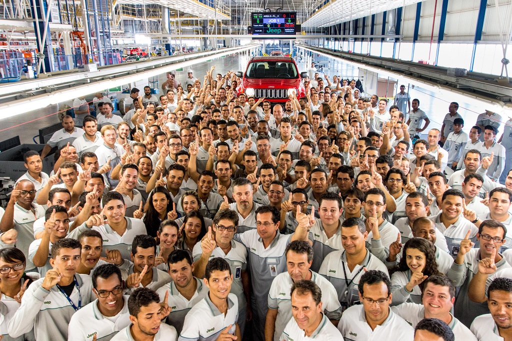 COMEÇA A PRODUÇÃO EM ESCALA COMERCIAL DO RENEGADE NO POLO AUTOMOTIVO JEEP DE PERNAMBUCO, foto 3