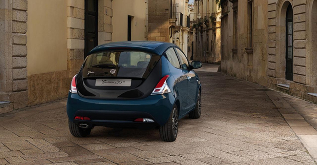 LANCIA APRESENTA EM GENEBRA O YPSILON 30TH ANNIVERSARY EDITION, foto 3