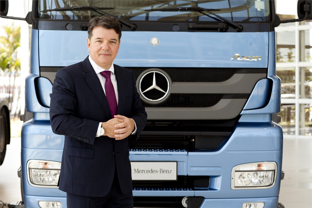 NOVA CAMPANHA DA MERCEDES-BENZ DESTACA A ECONOMIA, O CONFORTO E A FORÇA DOS CAMINHÕES EXTRAPESADOS AXOR, foto 4