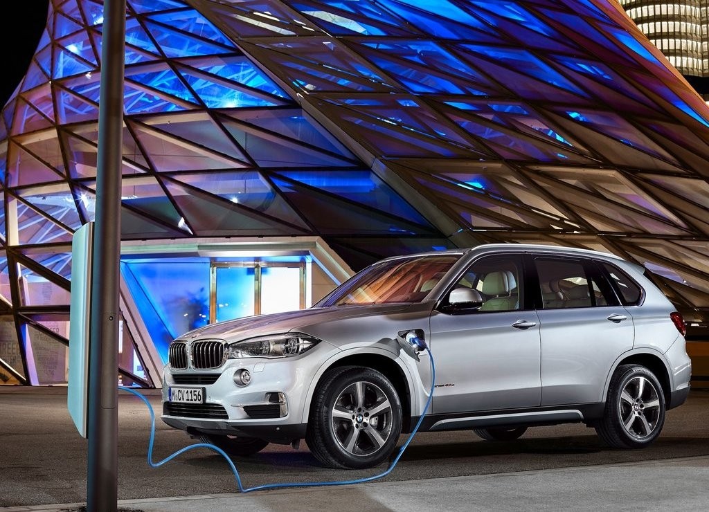 BMW APRESENTA OFICIALMENTE O X5 eDrive40e, foto 6