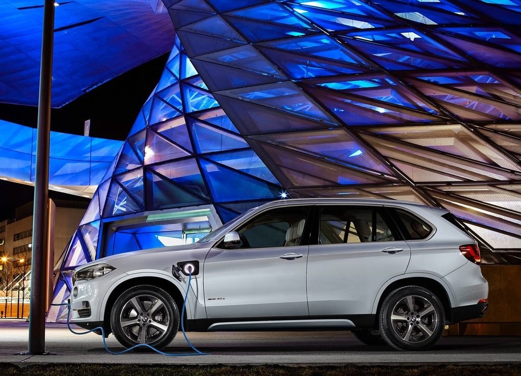 BMW APRESENTA OFICIALMENTE O X5 eDrive40e, foto 9
