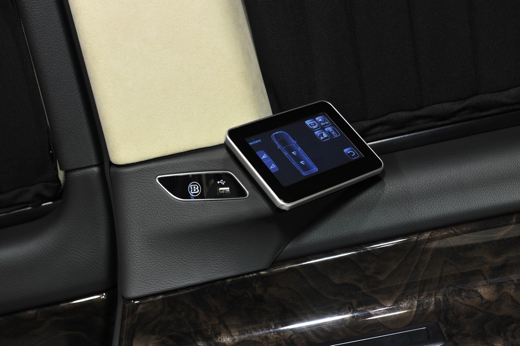 BRABUS APRESENTA SEU PACOTE PARA O MERCEDES-BENZ V CLASS, foto 15