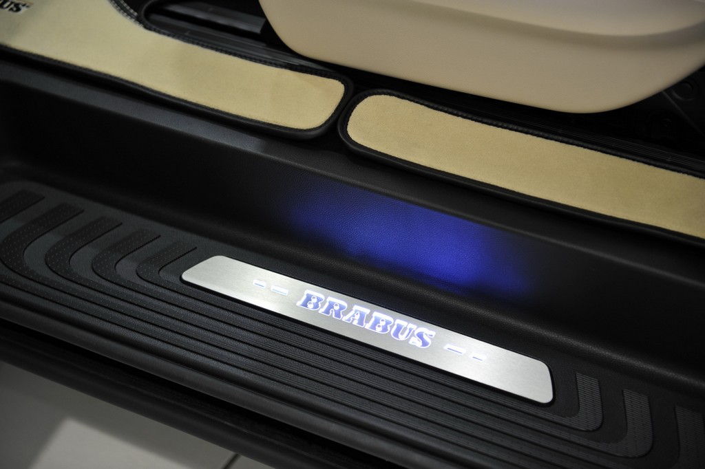 BRABUS APRESENTA SEU PACOTE PARA O MERCEDES-BENZ V CLASS, foto 22
