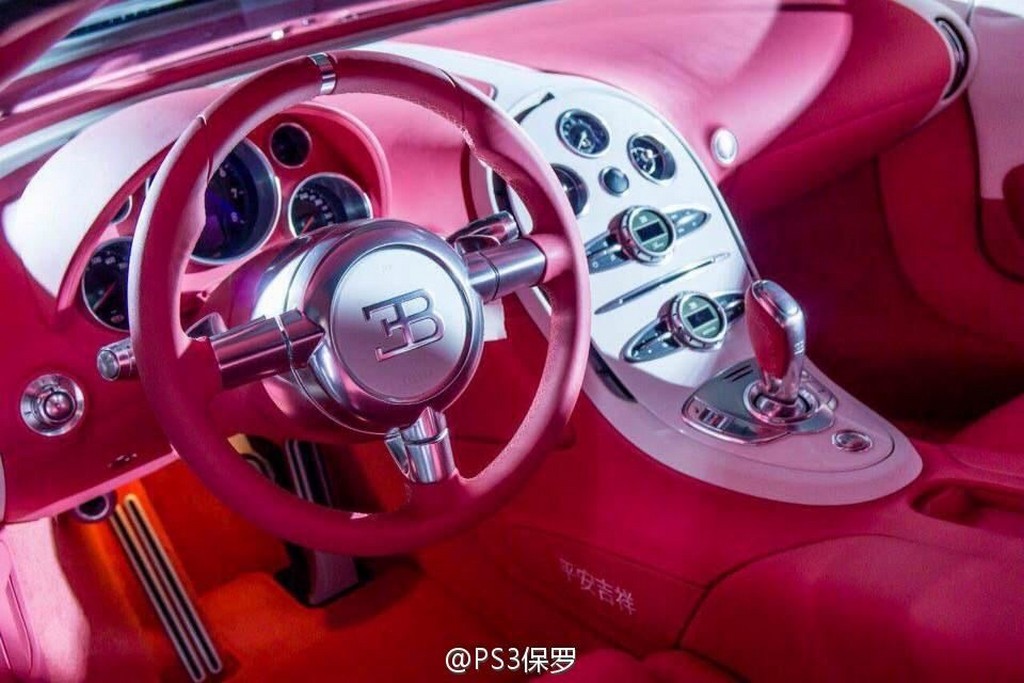 MAIS UM EXEMPLAR ÚNICO DO BUGATTI VEYRON, foto 3