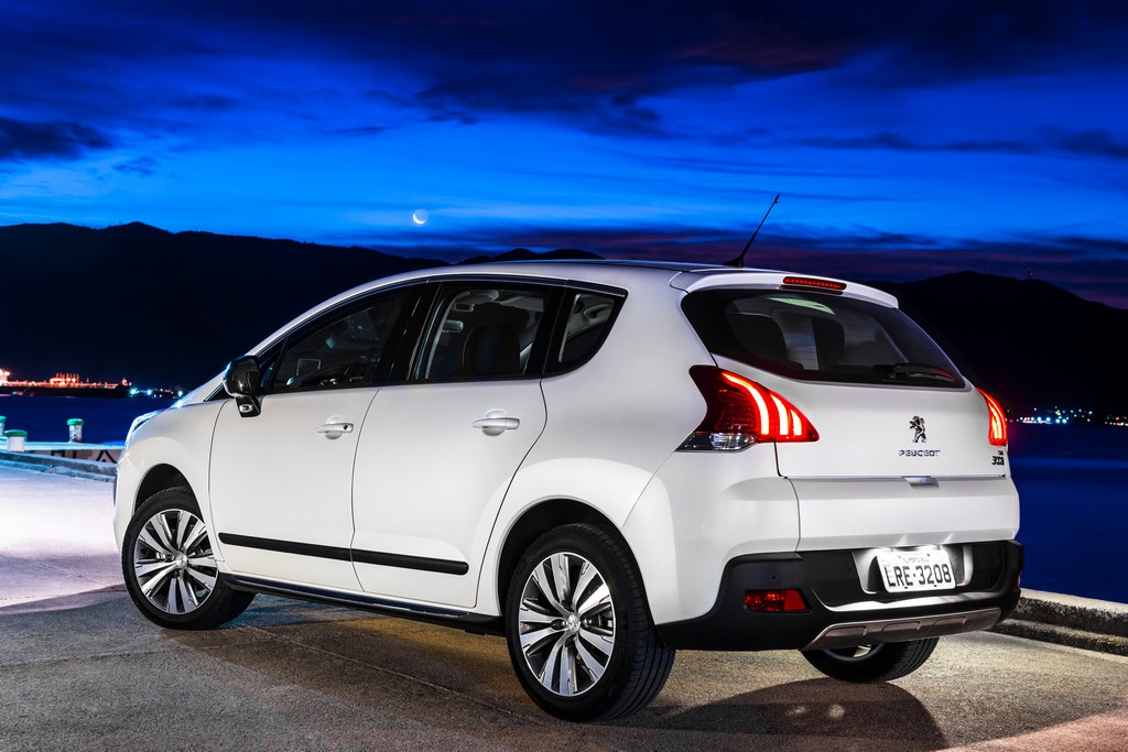 PEUGEOT 3008 AMPLIA A LISTA DE EQUIPAMENTOS DE SÉRIE, foto 14
