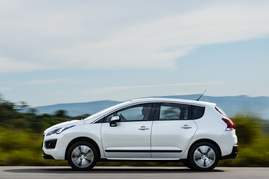 PEUGEOT 3008 AMPLIA A LISTA DE EQUIPAMENTOS DE SÉRIE, foto 21