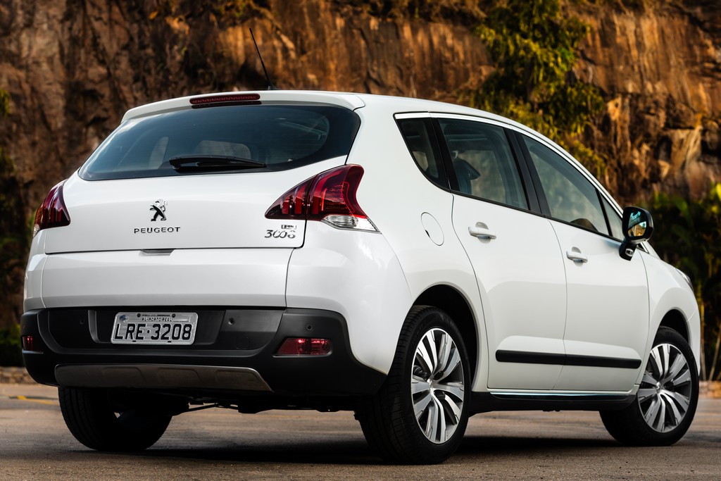 PEUGEOT 3008 AMPLIA A LISTA DE EQUIPAMENTOS DE SÉRIE, foto 26