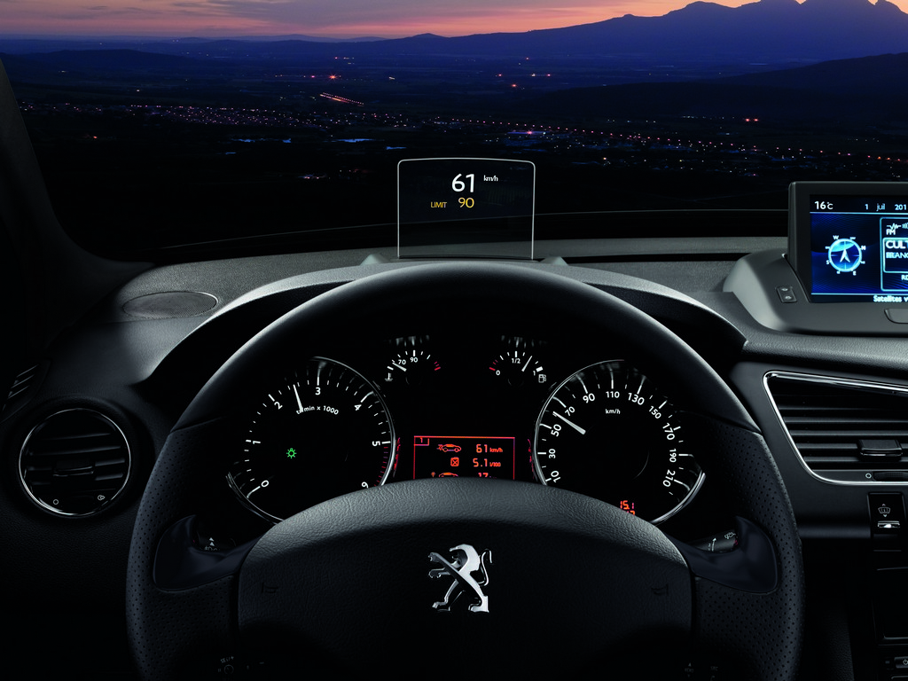 PEUGEOT 3008 AMPLIA A LISTA DE EQUIPAMENTOS DE SÉRIE, foto 44