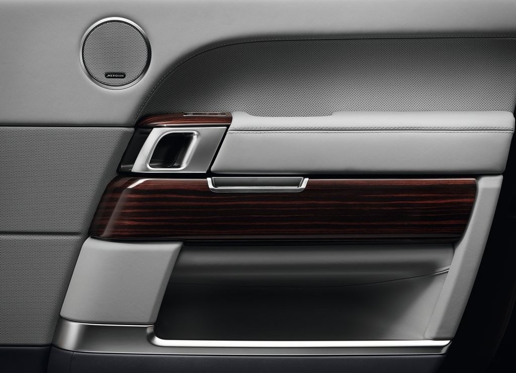 RANGE ROVER SV AUTOBIOGRAPHY SERÁ MOSTRADO EM NEW YORK, foto 13