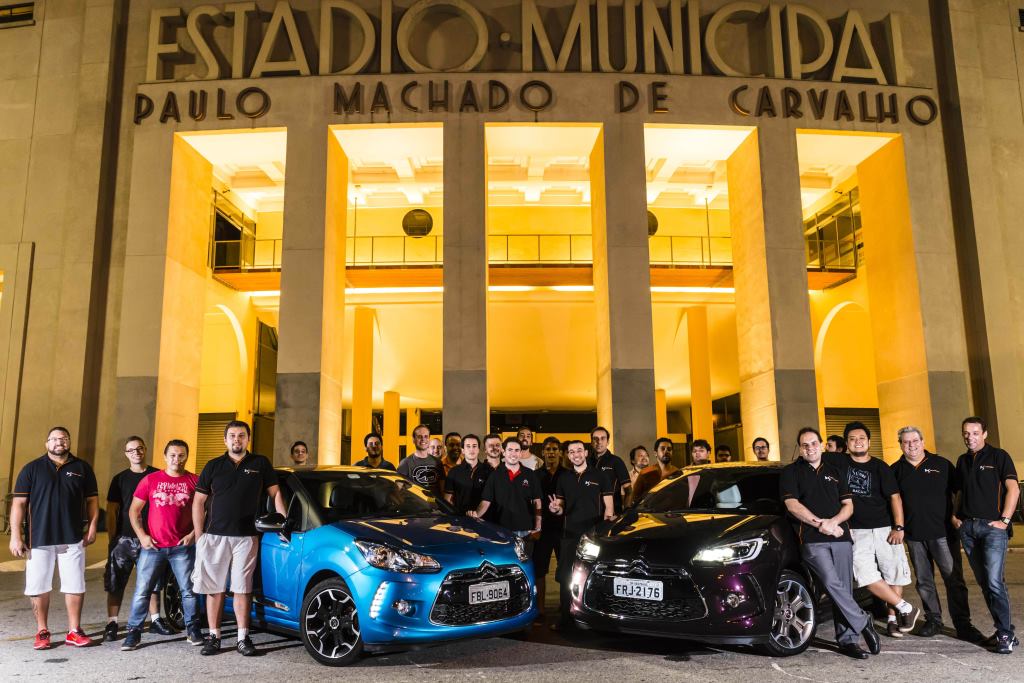 ENCONTRO SEMANAL DO CLUBE DS EM SÃO PAULO RECEBE VISITA INESPERADA DO EXCLUSIVO DS 3 FAUBOURG ADDICT, foto 2