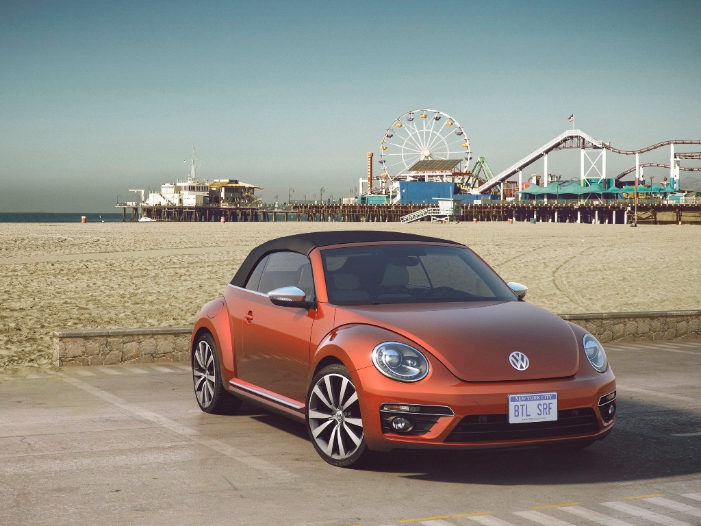 VOLKSWAGEN LANÇA QUATRO CONCEPTS DO BEETLE EM NEW YORK, foto 9