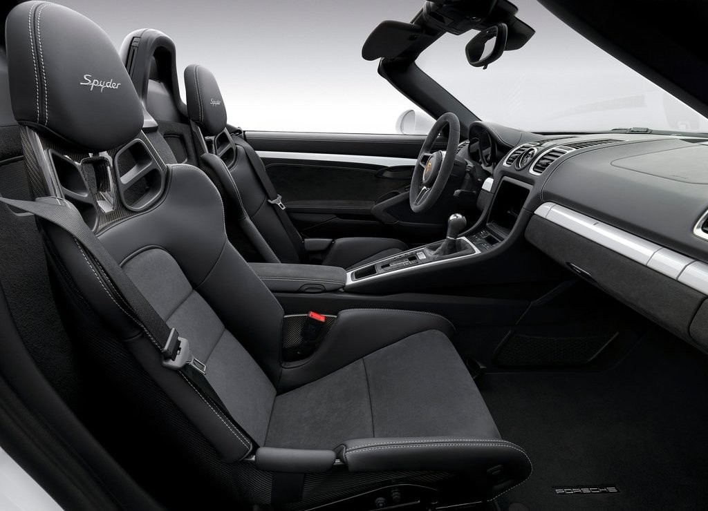 PORSCHE APRESENTA EM NEW YORK O BOXSTER MAIS POTENTE JÁ PRODUZIDO, foto 14