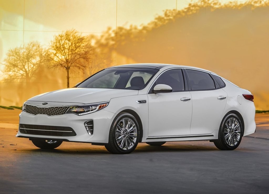 KIA MOSTRA NOVO VISUAL DO OPTIMA EM NEW YORK, foto 1