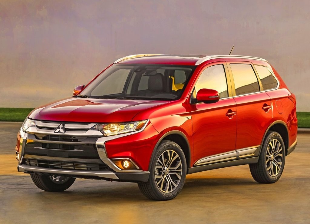 MITSUBISHI MOSTRA O OUTLANDER RENOVADO EM NEW YORK, foto 2
