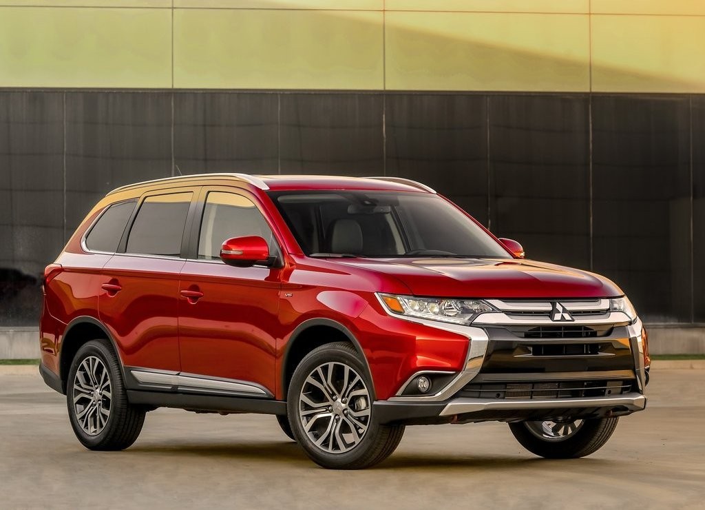 MITSUBISHI MOSTRA O OUTLANDER RENOVADO EM NEW YORK, foto 4