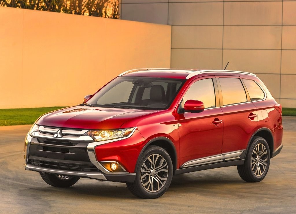 MITSUBISHI MOSTRA O OUTLANDER RENOVADO EM NEW YORK, foto 7