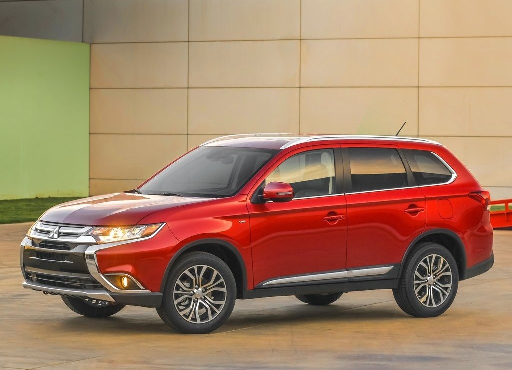 MITSUBISHI MOSTRA O OUTLANDER RENOVADO EM NEW YORK, foto 8