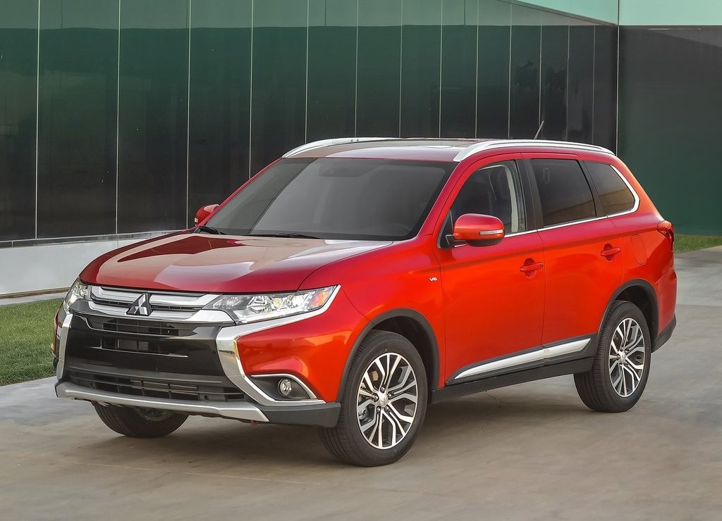 MITSUBISHI MOSTRA O OUTLANDER RENOVADO EM NEW YORK, foto 9