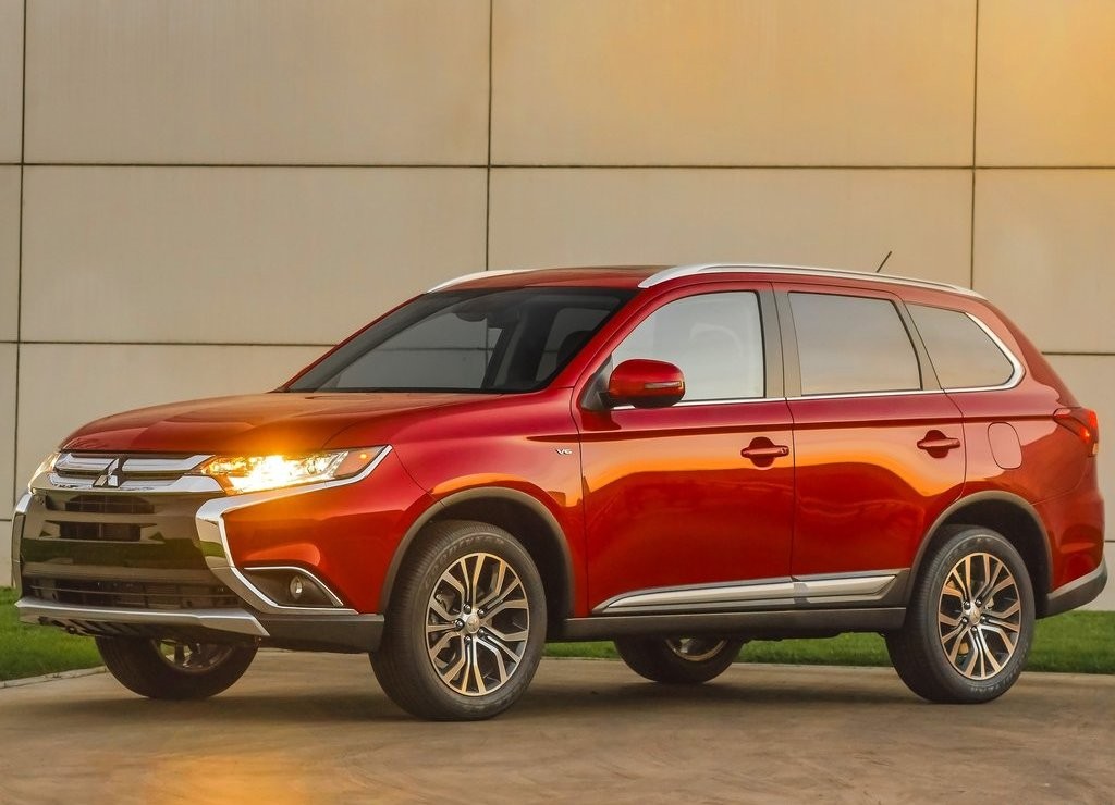 MITSUBISHI MOSTRA O OUTLANDER RENOVADO EM NEW YORK, foto 10